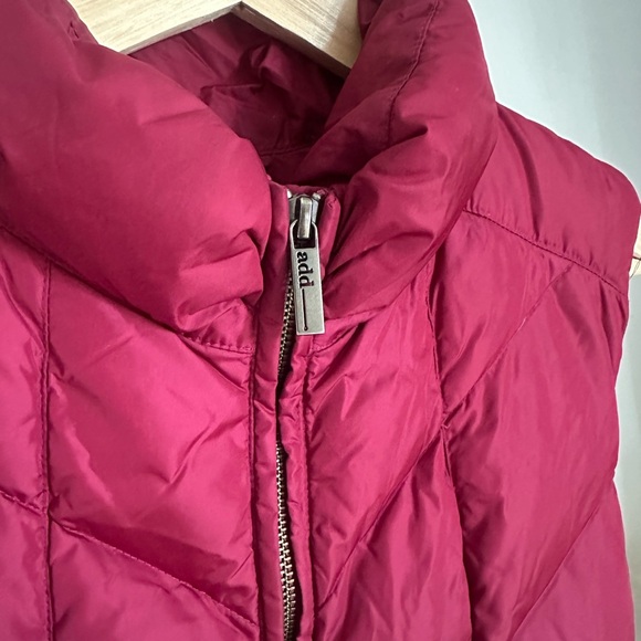 add Down Fuchsia pink puffer Vest women’s size 4 - Picture 3 of 8